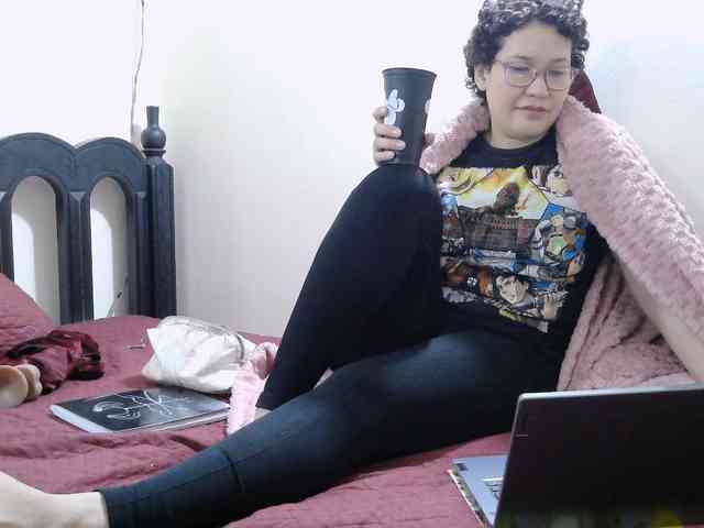 onlyLuxas23 webcam