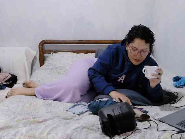onlyLuxas23 webcam