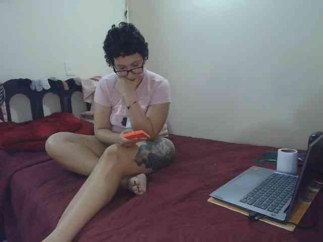 onlyLuxas23 webcam