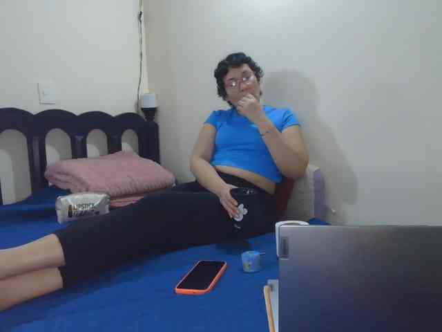 onlyLuxas23 webcam
