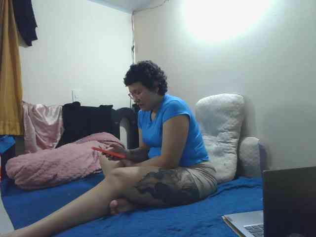 onlyLuxas23 webcam