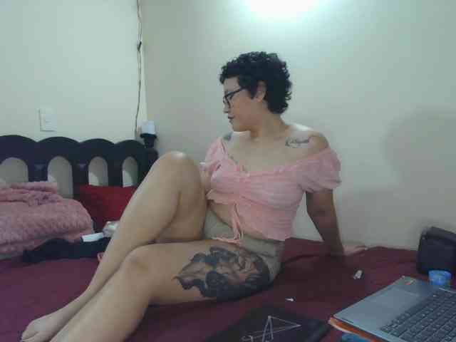 onlyLuxas23 webcam