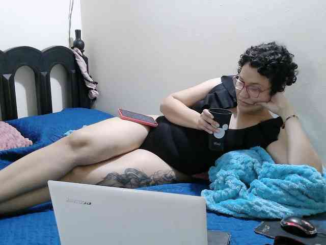onlyLuxas23 webcam
