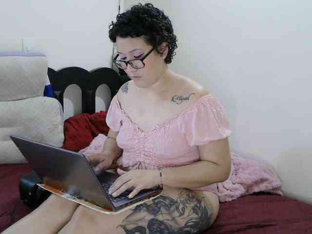 onlyLuxas23 webcam