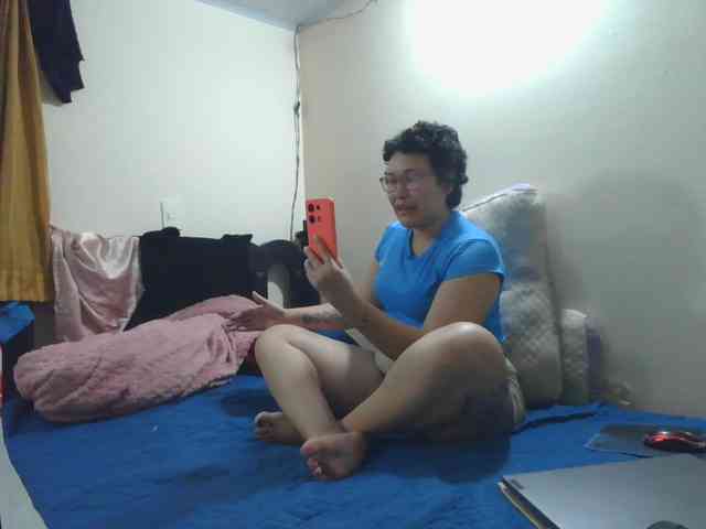 onlyLuxas23 webcam