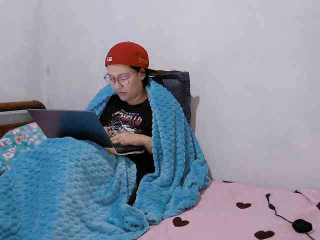 onlyLuxas23 webcam
