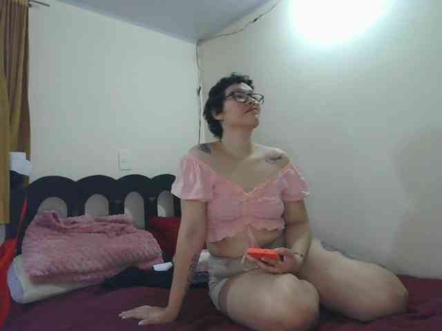 onlyLuxas23 webcam