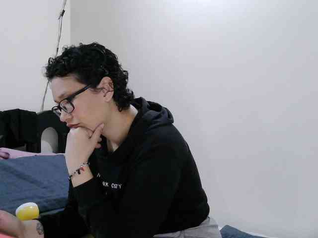 onlyLuxas23 webcam