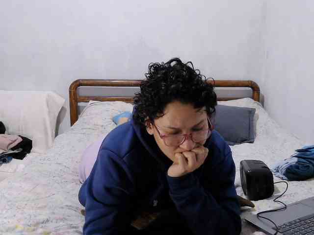 onlyLuxas23 webcam