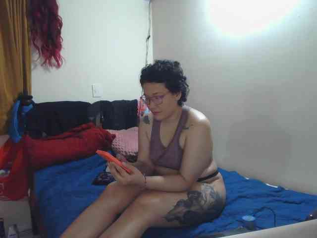 onlyLuxas23 webcam