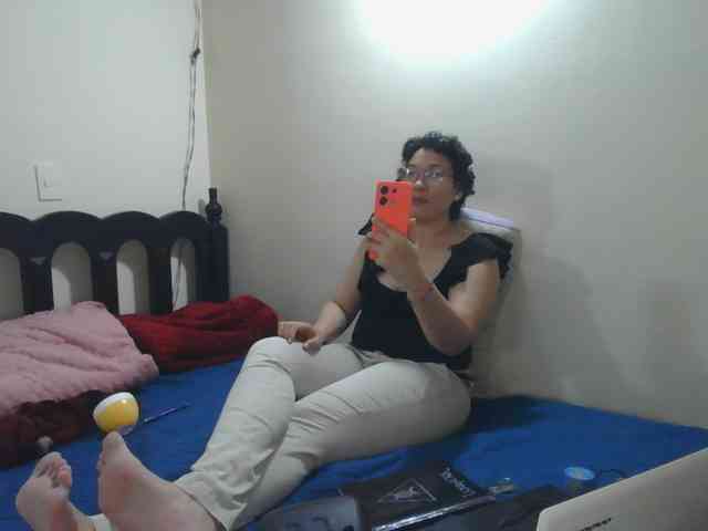 onlyLuxas23 webcam
