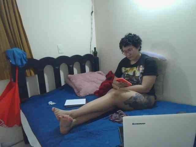 onlyLuxas23 webcam