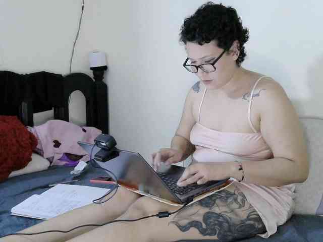 onlyLuxas23 webcam