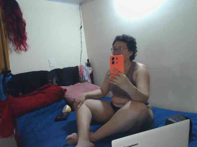 onlyLuxas23 webcam