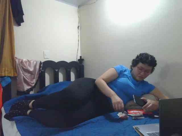 onlyLuxas23 webcam