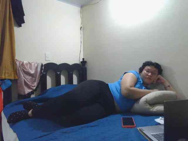 onlyLuxas23 webcam