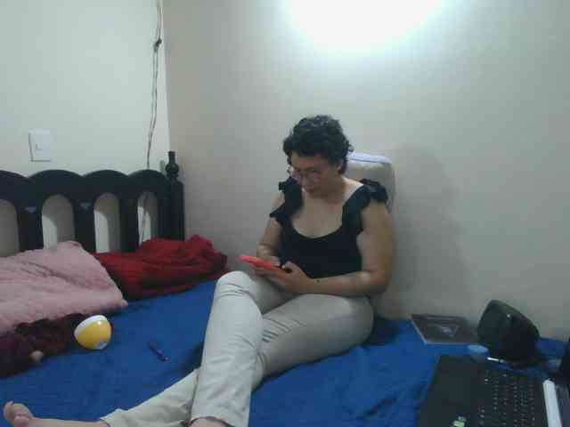onlyLuxas23 webcam