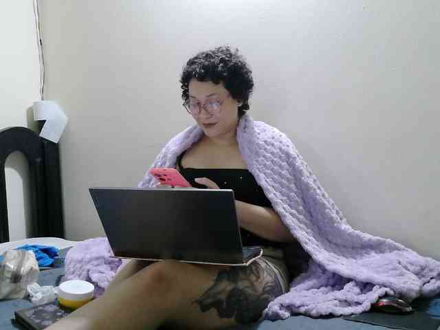 onlyLuxas23 webcam