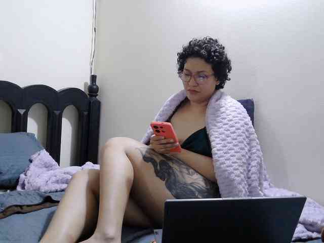 onlyLuxas23 webcam