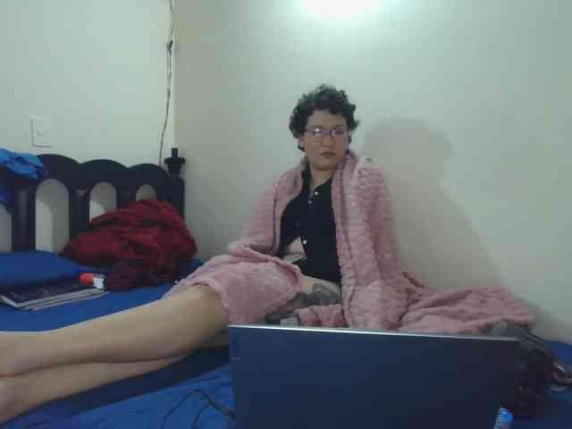 onlyLuxas23 webcam