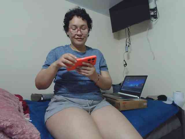 onlyLuxas23 webcam