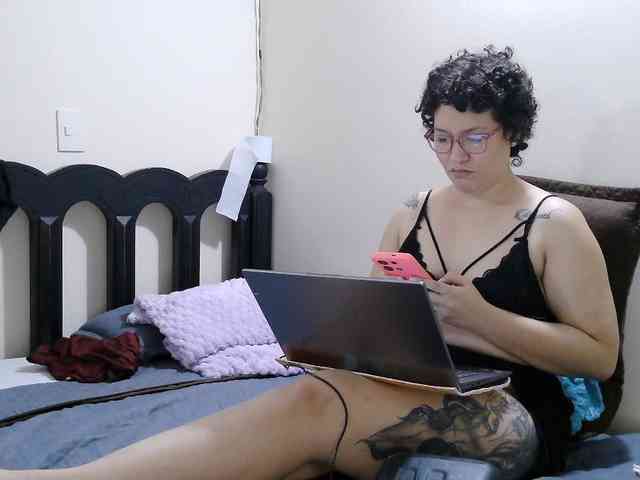 onlyLuxas23 webcam