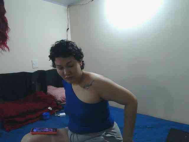 onlyLuxas23 webcam