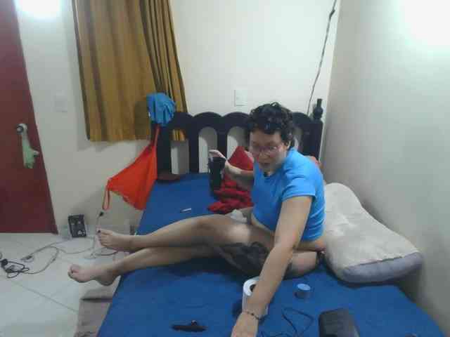 onlyLuxas23 webcam