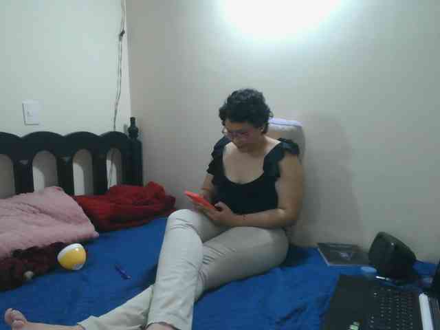 onlyLuxas23 webcam