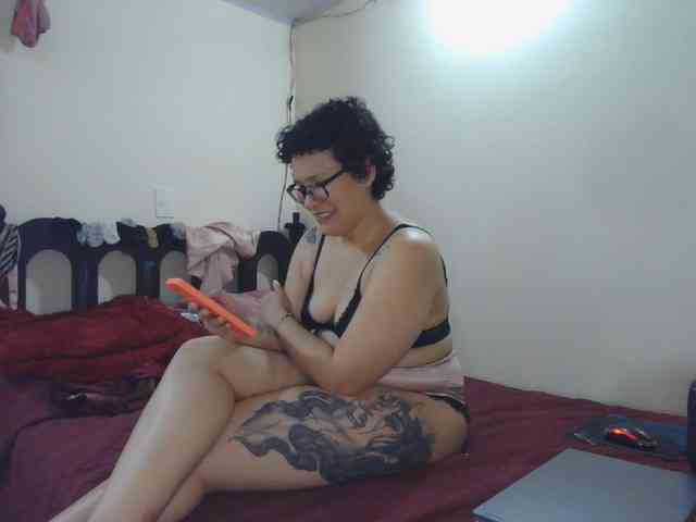 onlyLuxas23 webcam
