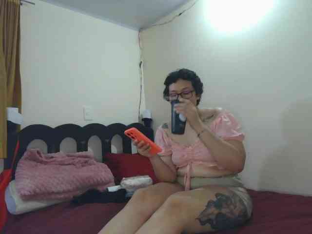 onlyLuxas23 webcam