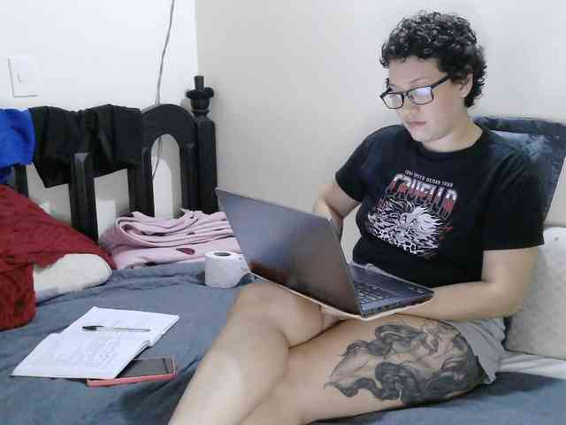 onlyLuxas23 webcam