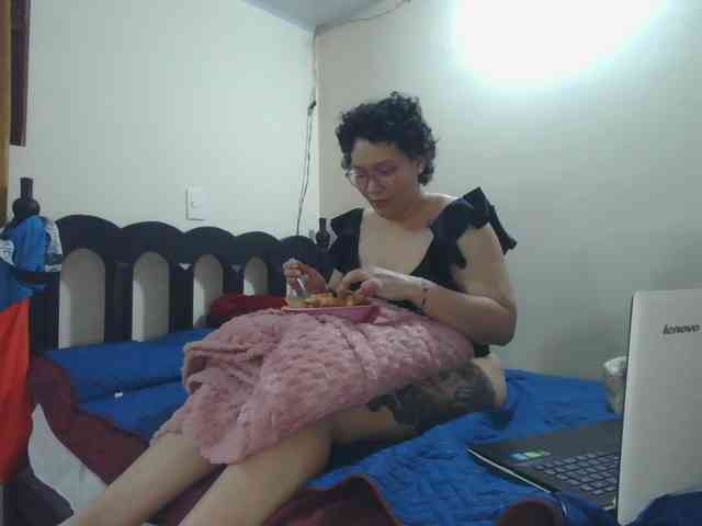onlyLuxas23 webcam