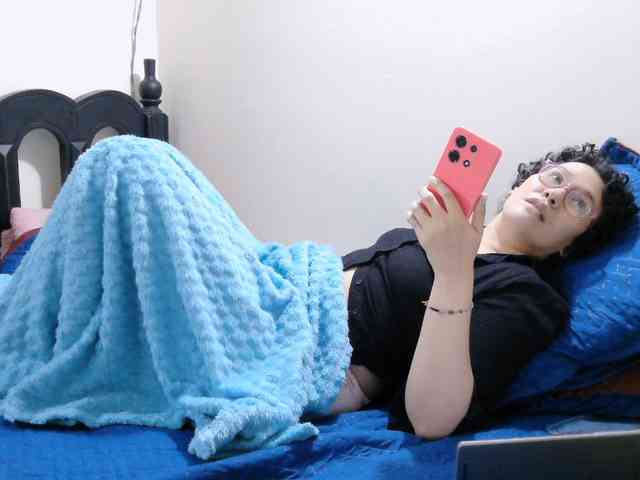 onlyLuxas23 webcam