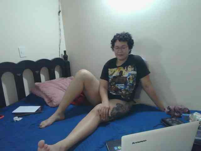 onlyLuxas23 webcam