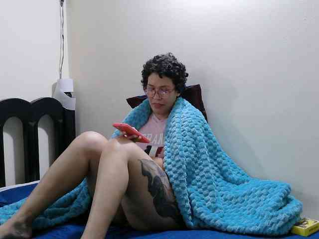onlyLuxas23 webcam