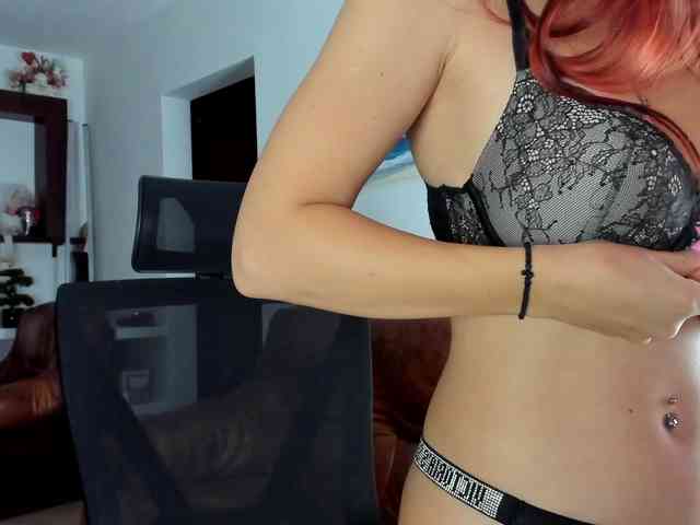 HeavenQueen webcam