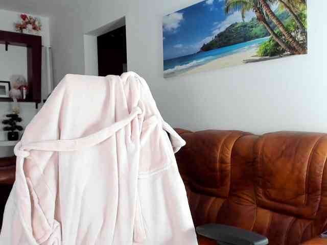 HeavenQueen webcam