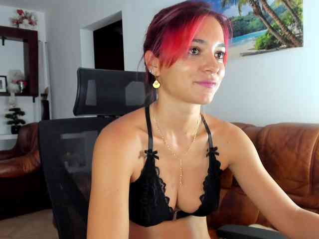 HeavenQueen webcam