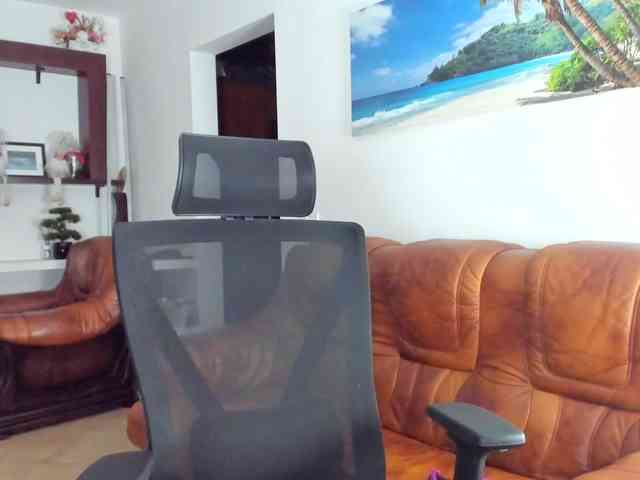 HeavenQueen webcam
