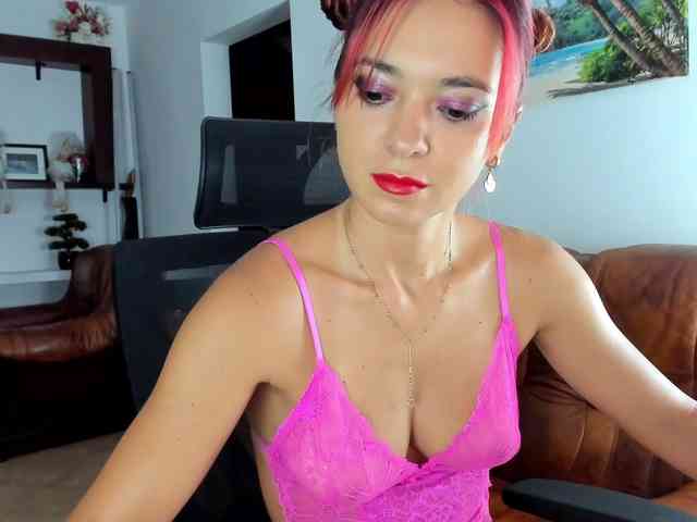 HeavenQueen webcam
