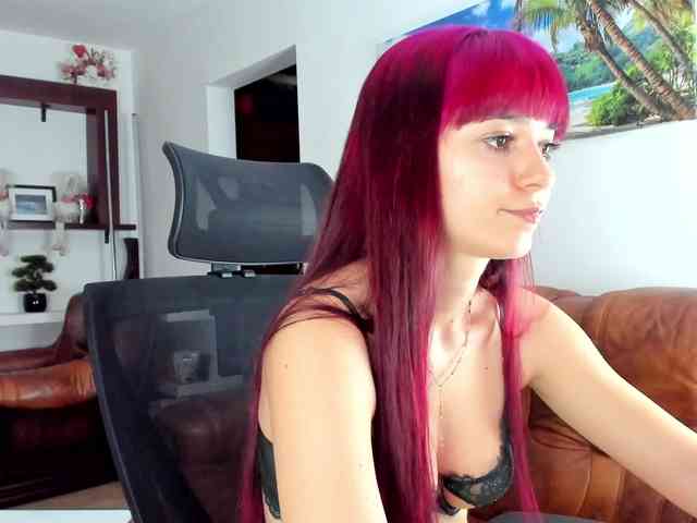HeavenQueen webcam