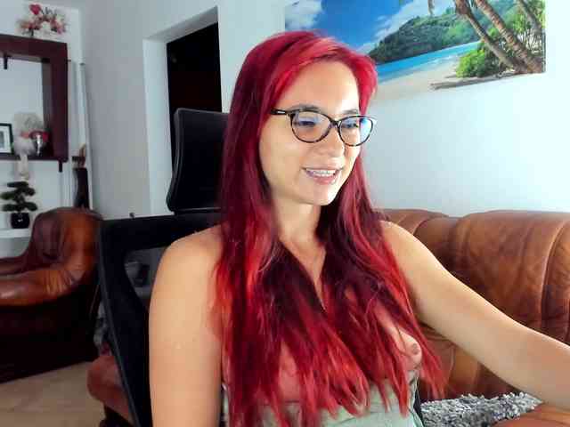 HeavenQueen webcam