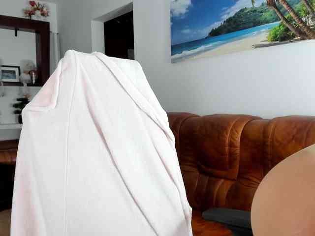 HeavenQueen webcam
