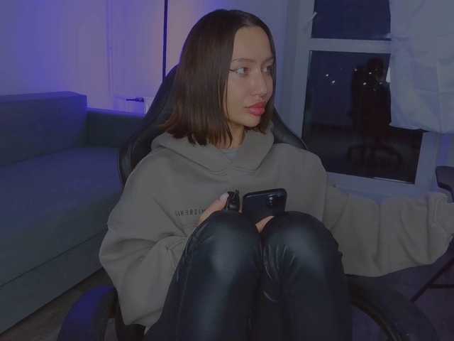 LisaShultz, live now on BongaCams