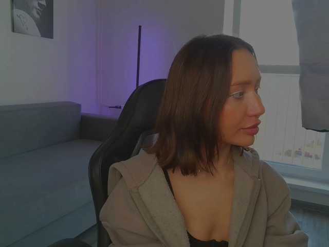 LisaShultz live cam preview