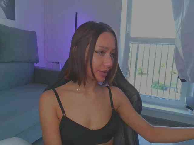 Model: LisaShultz