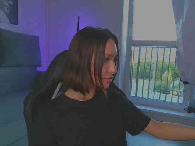LisaShultz Live Webcam on BongaCams