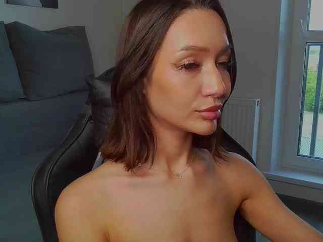 Model: LisaShultz