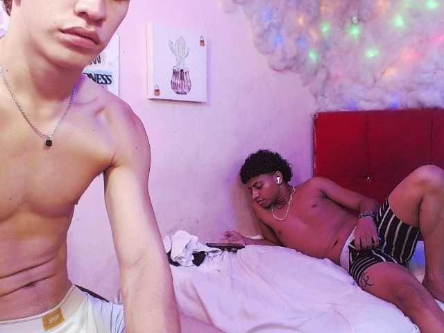 SSEXYYBITCHH live webcam show